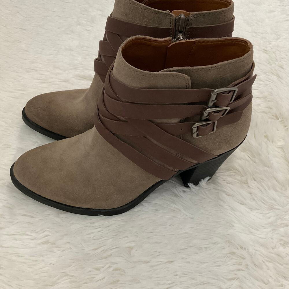 Lucky Brand Elyannah Leather Strappy Ankle Booties - Size 8 - NEW - Picture 3 of 9